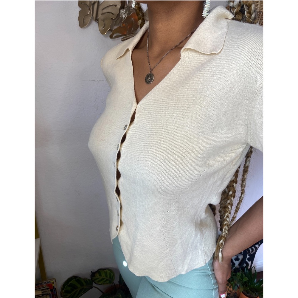 🪐💫Cream Colored Button-Up🪐💫 - Picture 3 of 4
